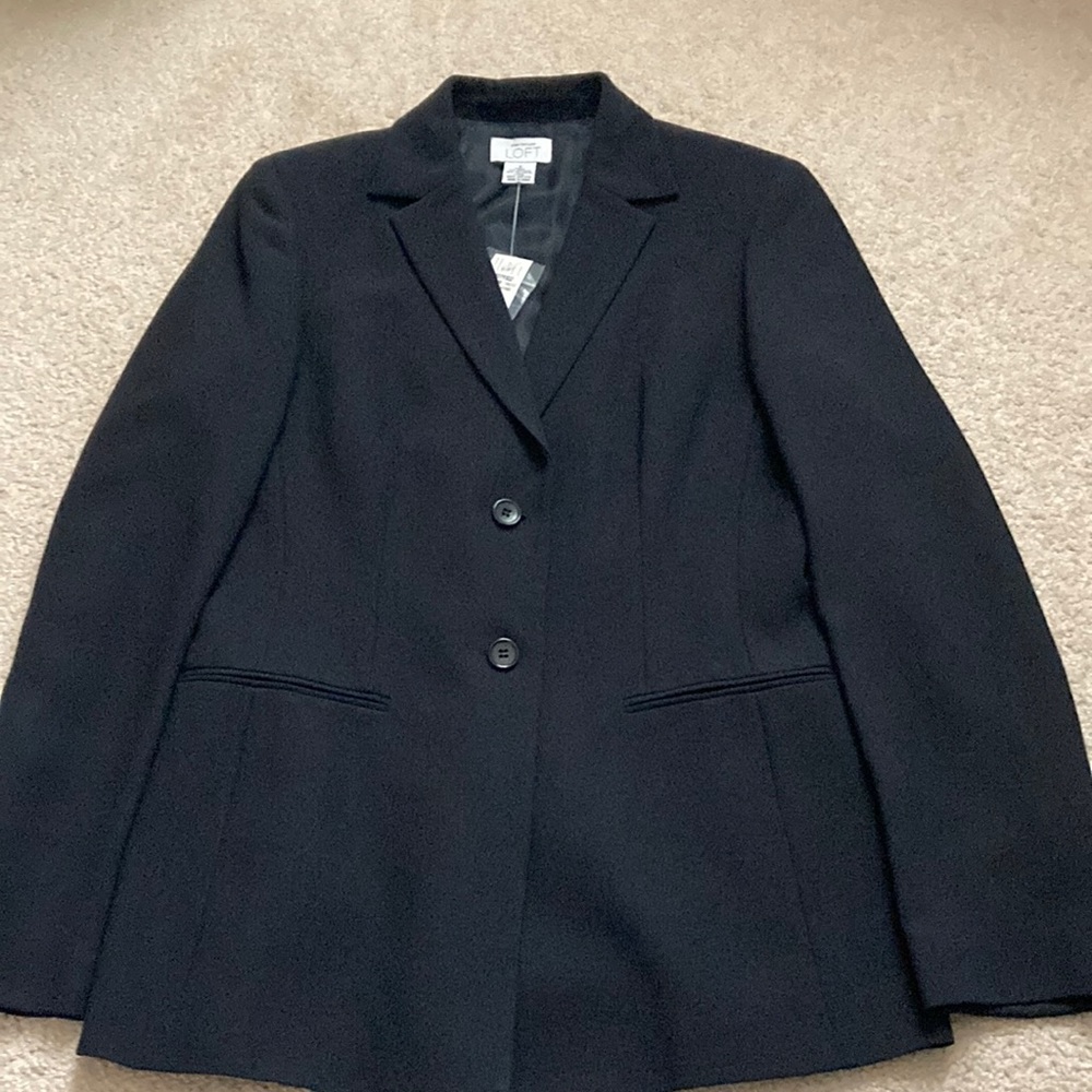 Ann Taylor Loft Blazer. Size 4.